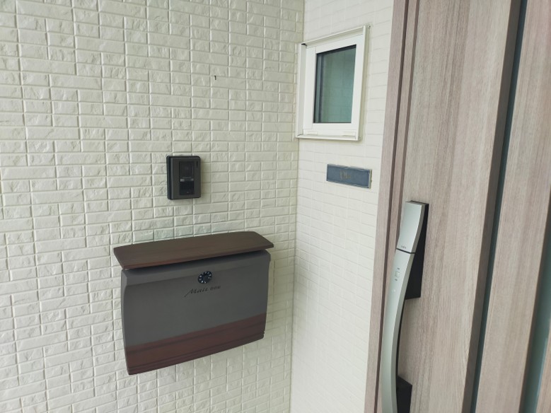 出雲市 外構リフォーム 門まわりのポストとインターホン設置例