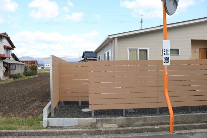 出雲市 外構リフォーム 玄関前アプローチとフェンス施工事例